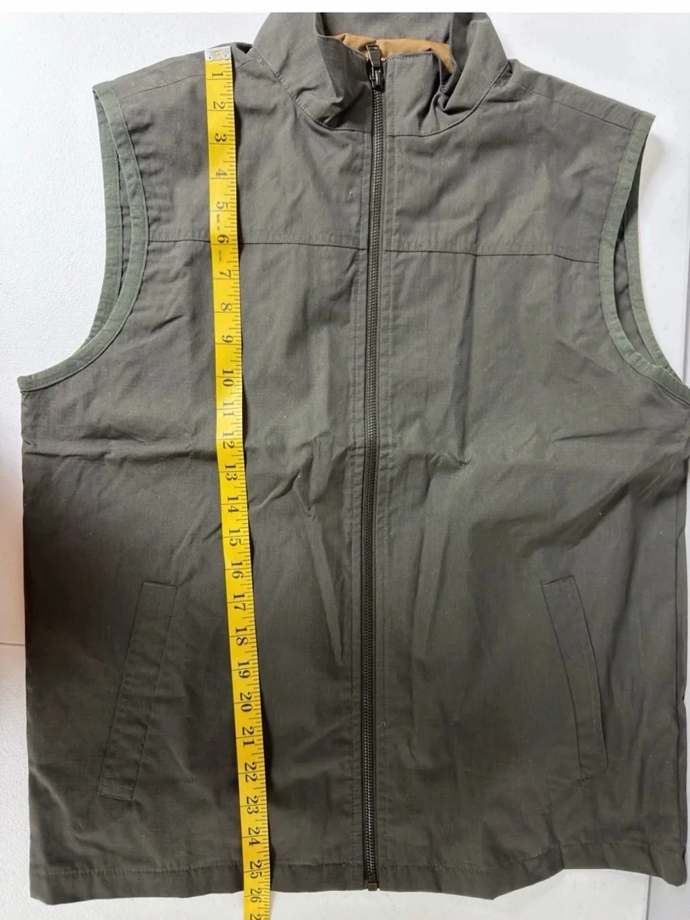 NWT Banana Republic Men's Full Zip Vest Size Small Olive Army Green Lightweight